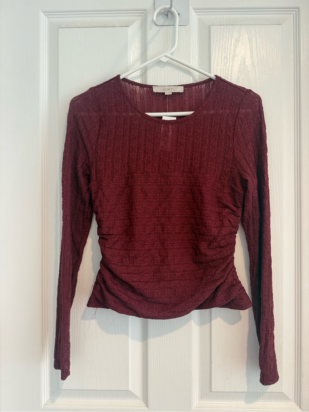 LOFT Long-Sleeve Ruched Knit Top in Burgundy